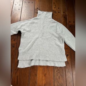Turtle neck sweater